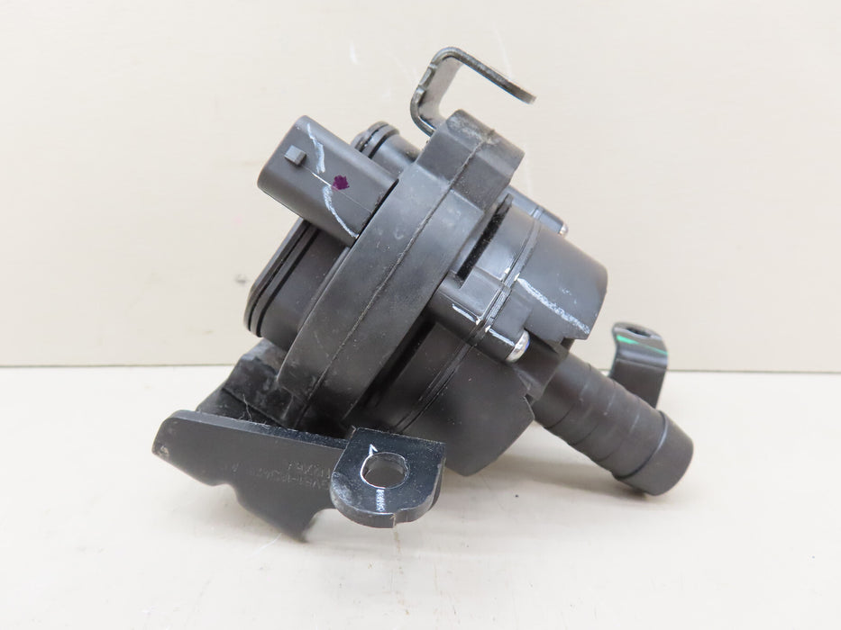 2017 2018 FORD ESCAPE ENGINE AUXILARY WATER PUMP OEM GV31-19D473