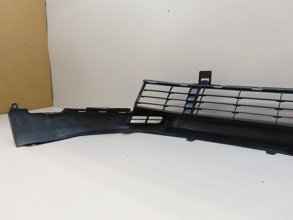 2017-2019 TOYOTA HIGHLANDER FRONT LOWER BUMPER COVER VALANCE OEM 52129-0E030