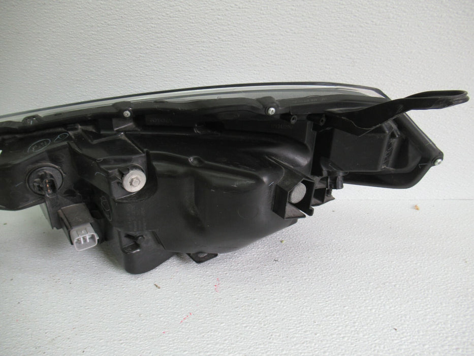2017-2019 TOYOTA COROLLA FRONT RIGHT PASSENGER SIDE HEADLIGHT LIGHT LAMP OEM