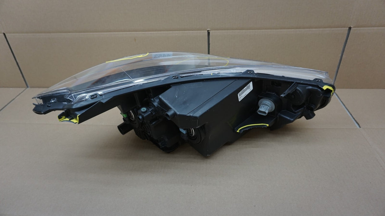 2017-2019 NISSAN KICKS FRONT LEFT DRIVERS SIDE HEADLIGHT HALOGEN OEM 17 18 19