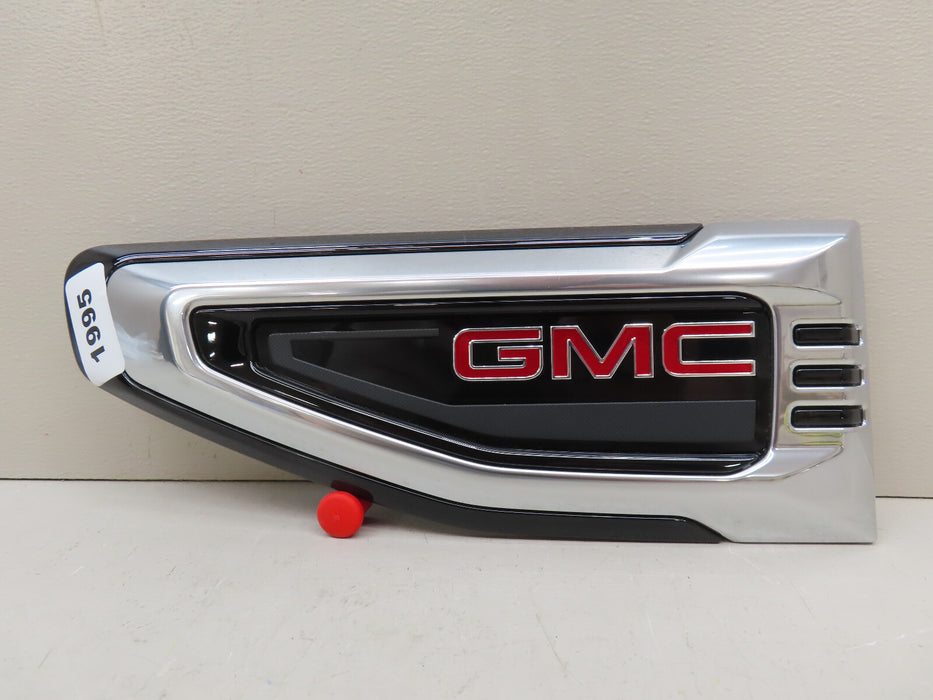 GMC FRONT LEFT DRIVER SIDE FENDER VENT OEM