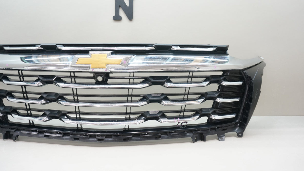 2025-2026 CHEVROLET EQUINOX FRONT BUMPER RADIATOR GRILLE OEM 26560328