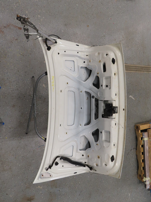 2004 2005 2006 2007 AUDI A8 L REAR TRUNK LIP SHELL OEM
