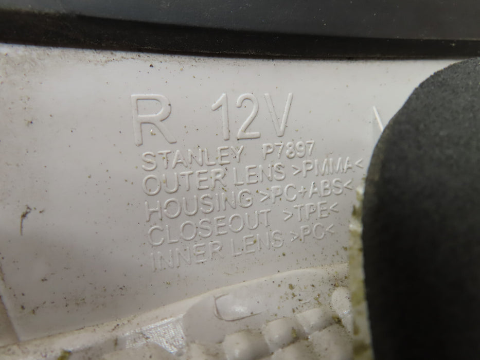 2010-2017 GMC Terrain RIGHT INNER TAILLIGHT LAMP OEM