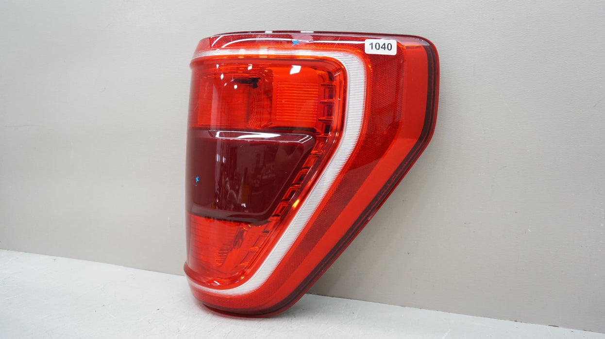 2021-2023 FORD F-150 F150 REAR RIGHT SIDE BLIND SPOT TAIL LIGHT OEM ML34-13B504