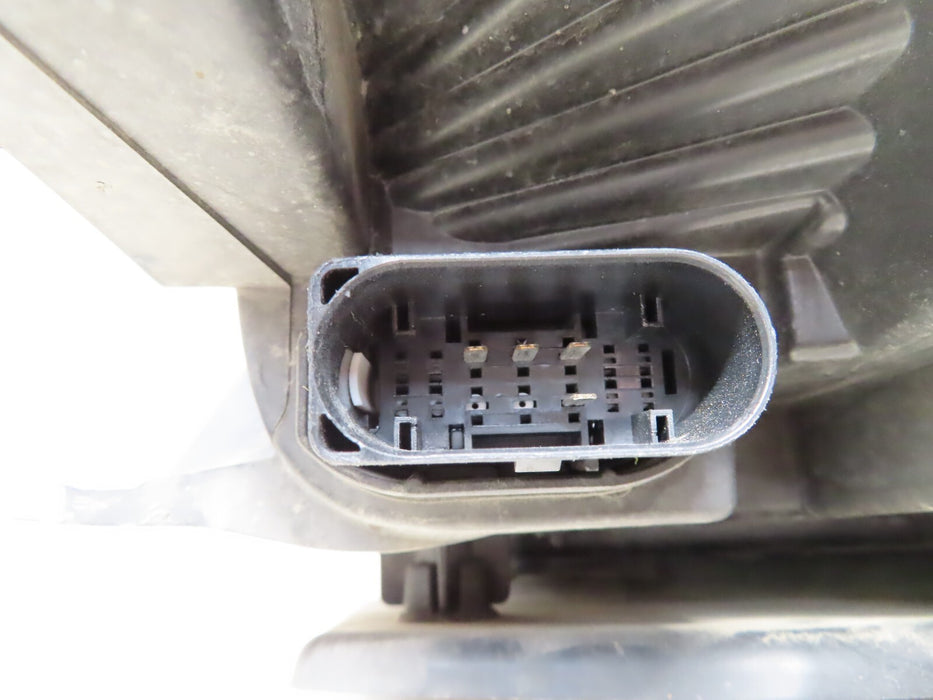 2017 2018 2019 FORD ESCAPE RIGHT HALOGEN HEADLIGHT LAMP OEM