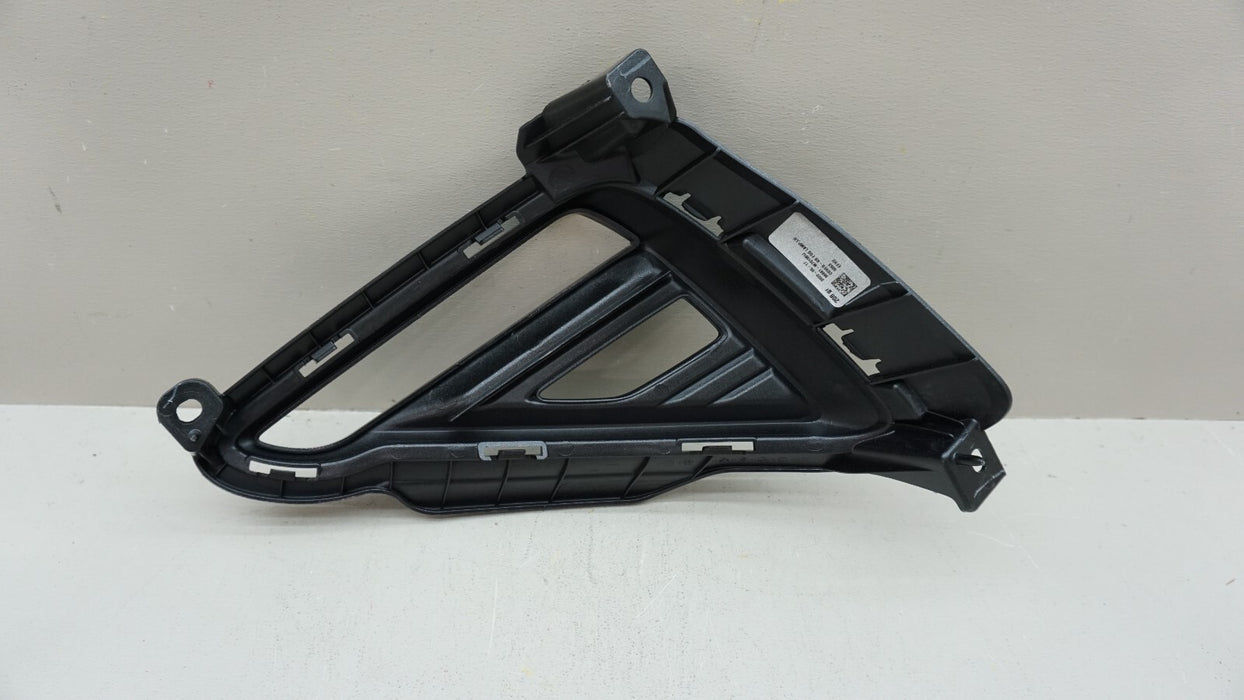 2019-2020 KIA FORTE FRONT RIGHT FOG LIGHT TRIM MOLDING OEM 19 20 K6661-M7010