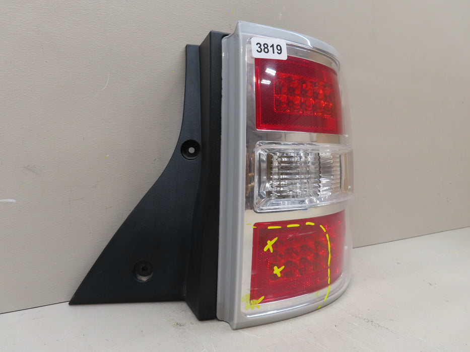 2009-2011 FORD FLEX REAR RIGHT PASSENGER TAIL LIGHT OEM 8A83-13B504-B