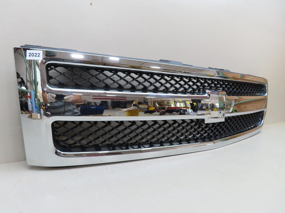 2007-2011 CHEVROLET SILVERADO 1500 FRONT BUMPER GRILLE GRILL OEM 19303978