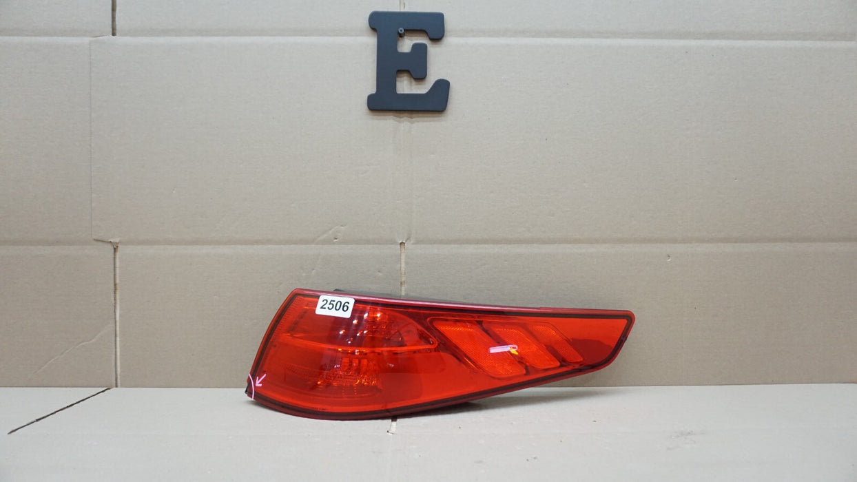 2011-2013 KIA OPTIMA REAR RIGHT PASSENGERS TAIL LIGHT OEM 11 12 13