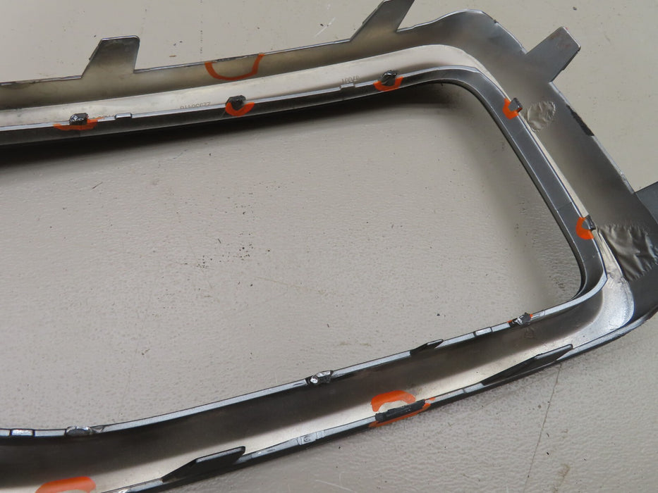 2015-2017 GMC YUKON FRONT LEFT DRIVER SIDE BUMPER SHELL PLASTIC LID COVER OEM