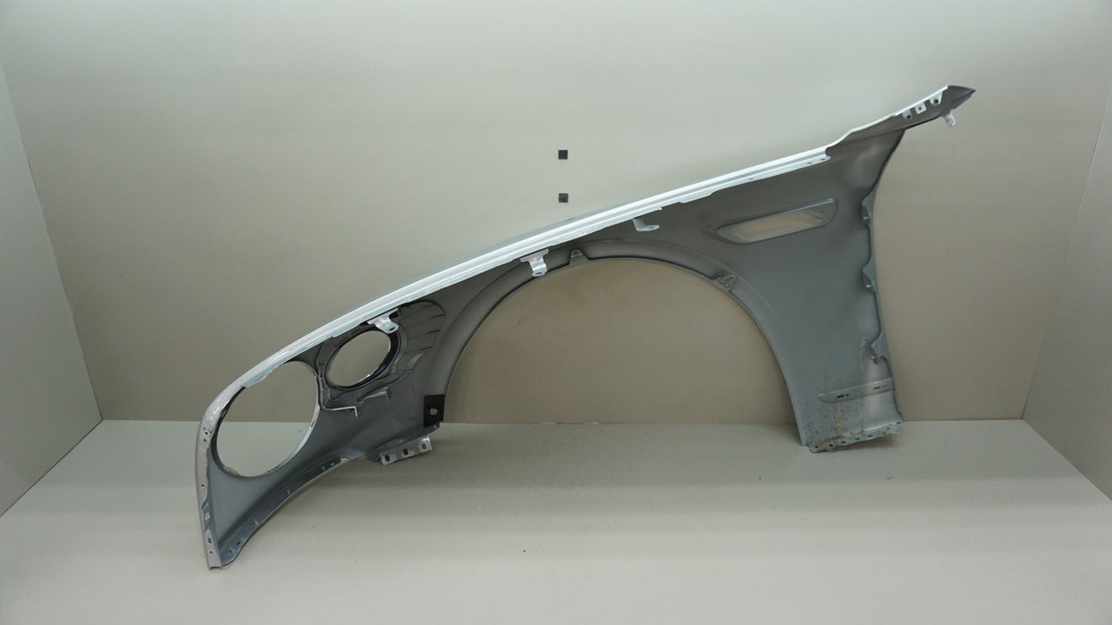 2020-2023 BENTLEY FLYING SPUR SEDAN RH FRONT RIGHT PASSENGER FENDER OEM