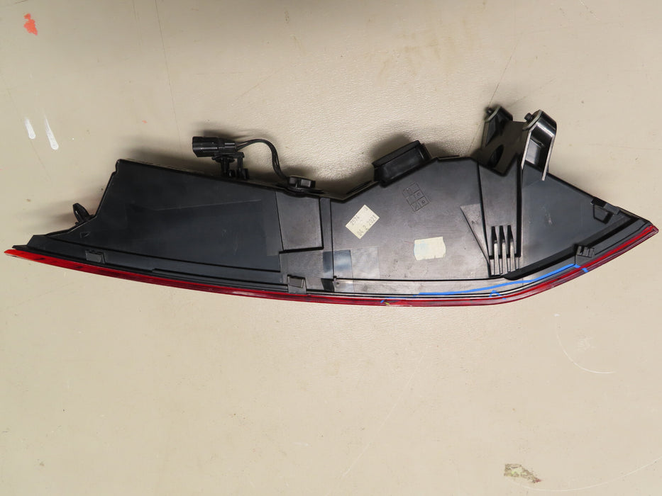 21 22 JAGUAR F-PACE RH PASSENGER RIGHT SIDE OUTTER LED TAILLIGHT ORIGINAL OEM