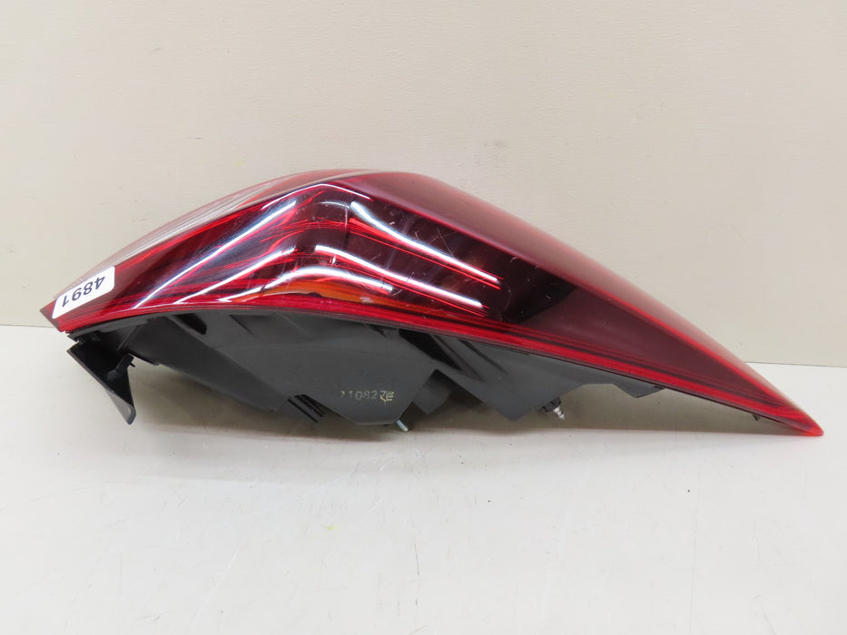 2019-2020 HYUNDAI ELANTRA  LEFT DRIVER SIDE OUTER TAIL LIGHT OEM