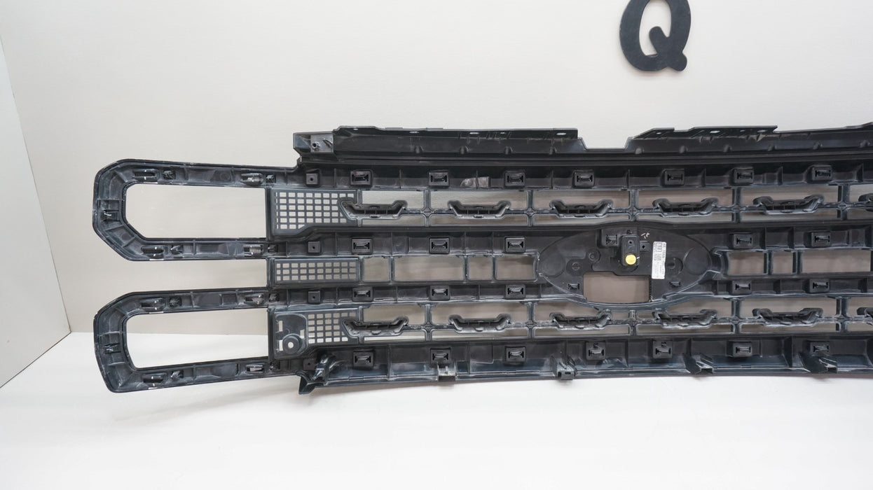 2023-2025 FORD F250 F350 SUPER DUTY FRONT BUMPER GRILLE OEM PC3B-8A164