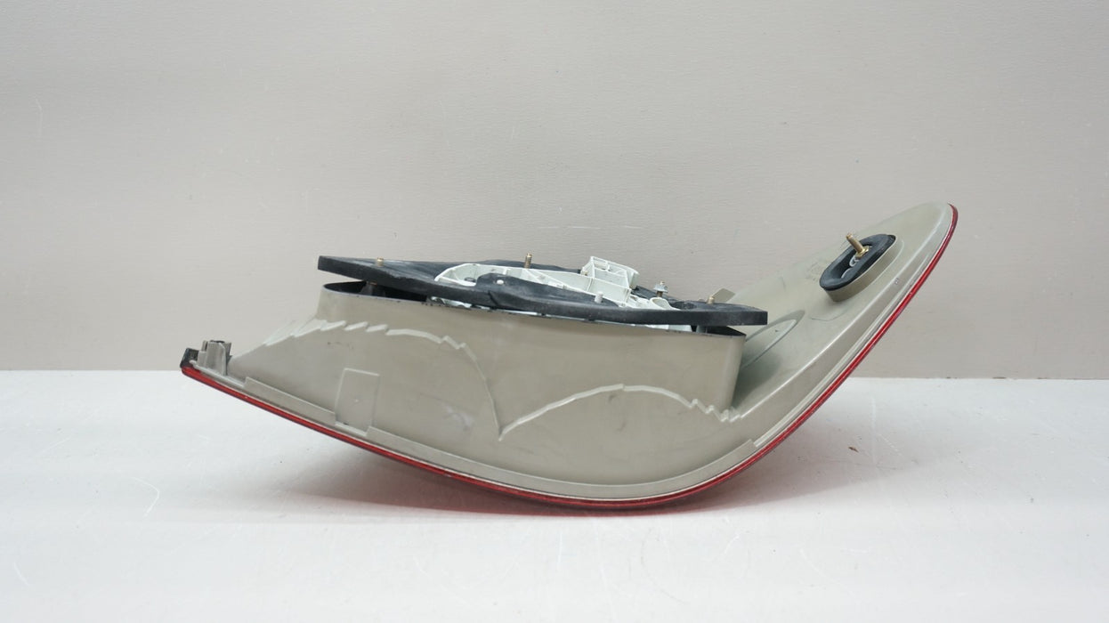 2003-2006 MERCEDES-BENZ E-CLASS REAR LEFT DRIVERS SIDE TAIL LIGHT OEM
