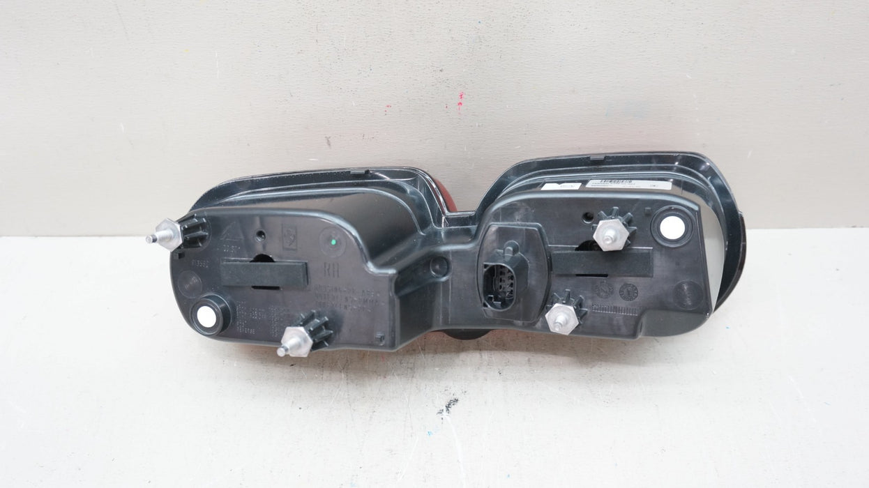 FERRARI SF90 F173 REAR RIGHT PASSENGER SIDE TAIL LIGHT OEM