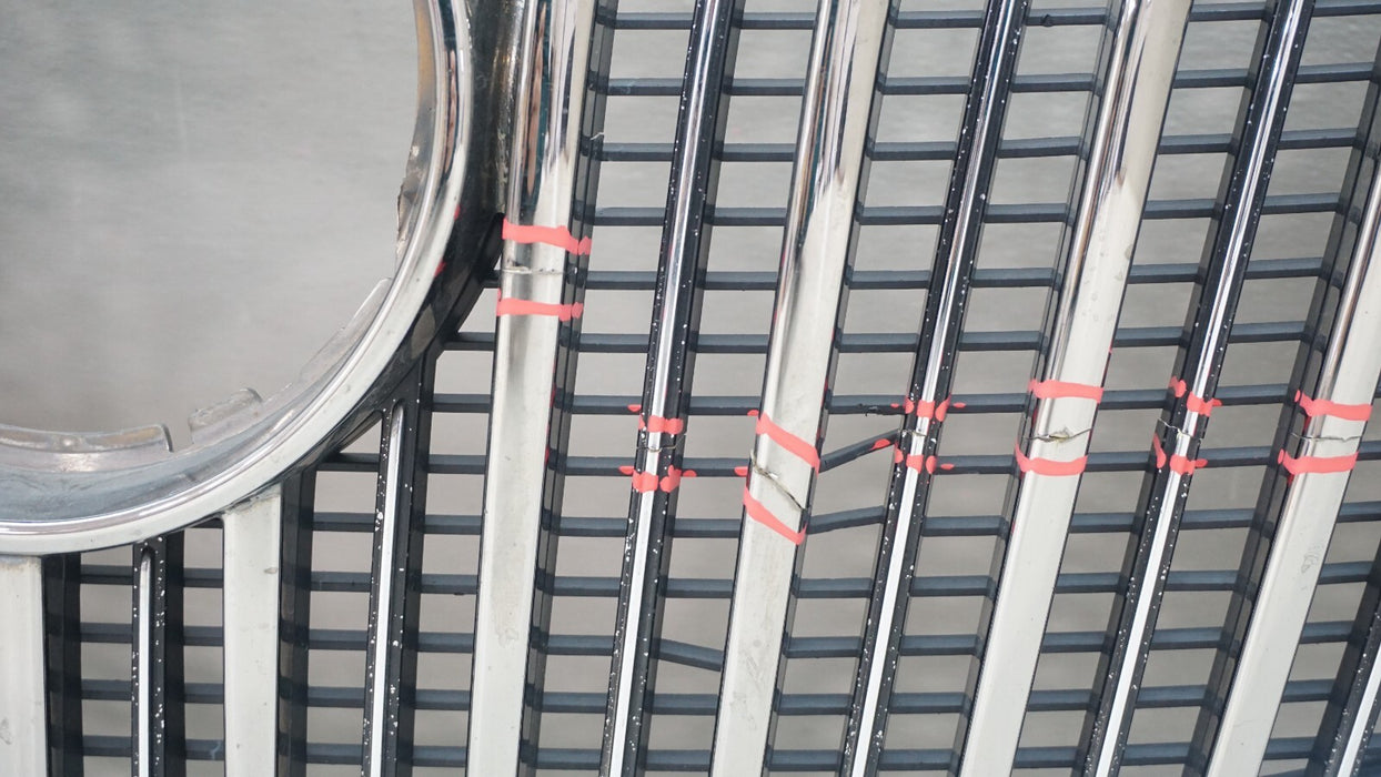2014-2016 BUICK LACROSSE FRONT UPPER CHROME GRILLE 9054673