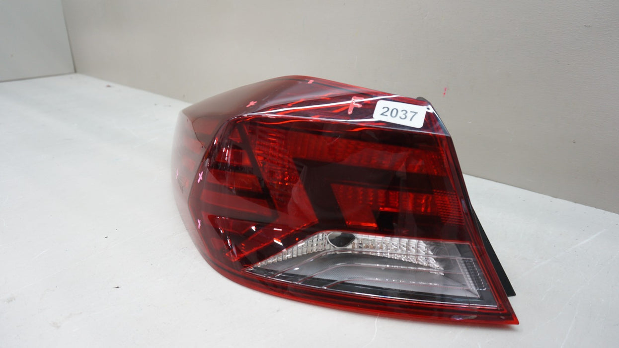 2019-2020 HYUNDAI ELANTRA REAR LEFT DRIVER SIDE OUTER TAIL LIGHT OEM