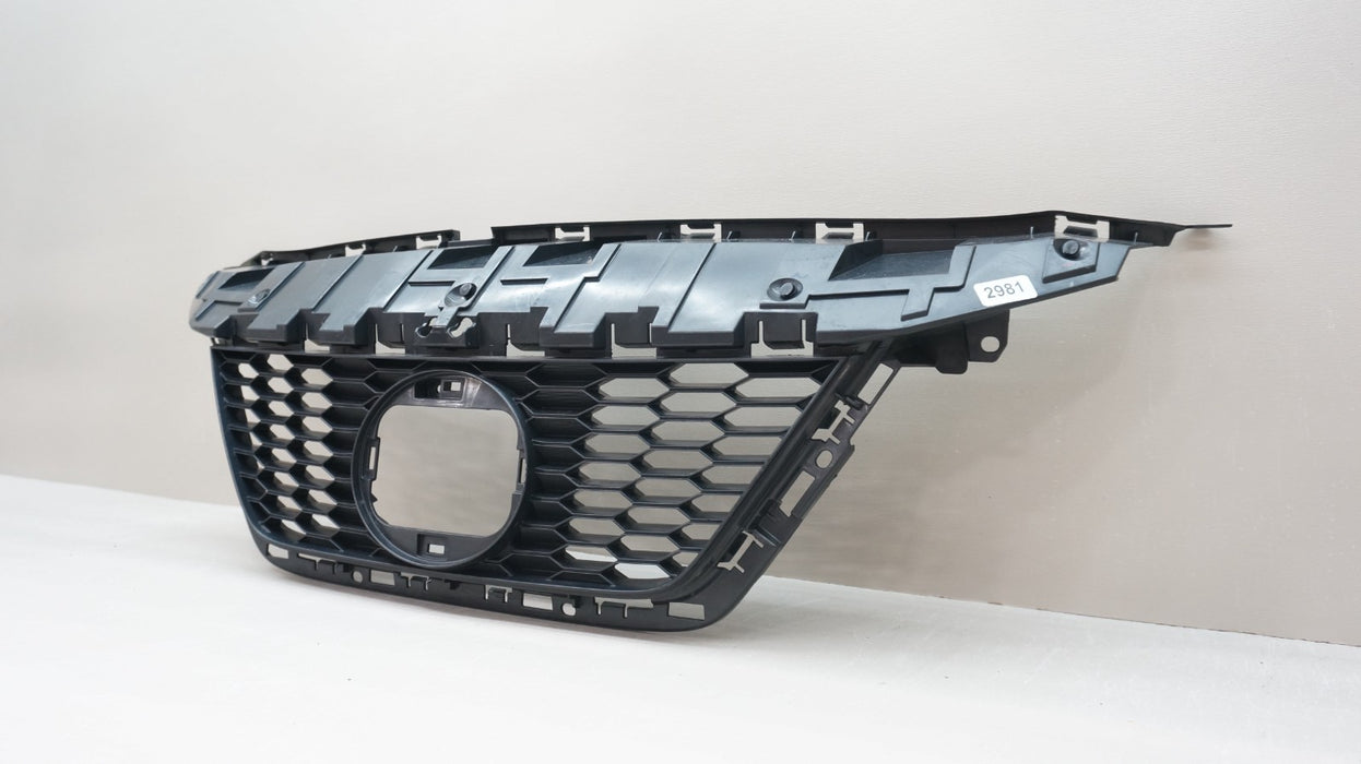 2020-2022 NISSAN VERSA FRONT BUMPER RADIATOR GRILLE OEM 623105EF1A
