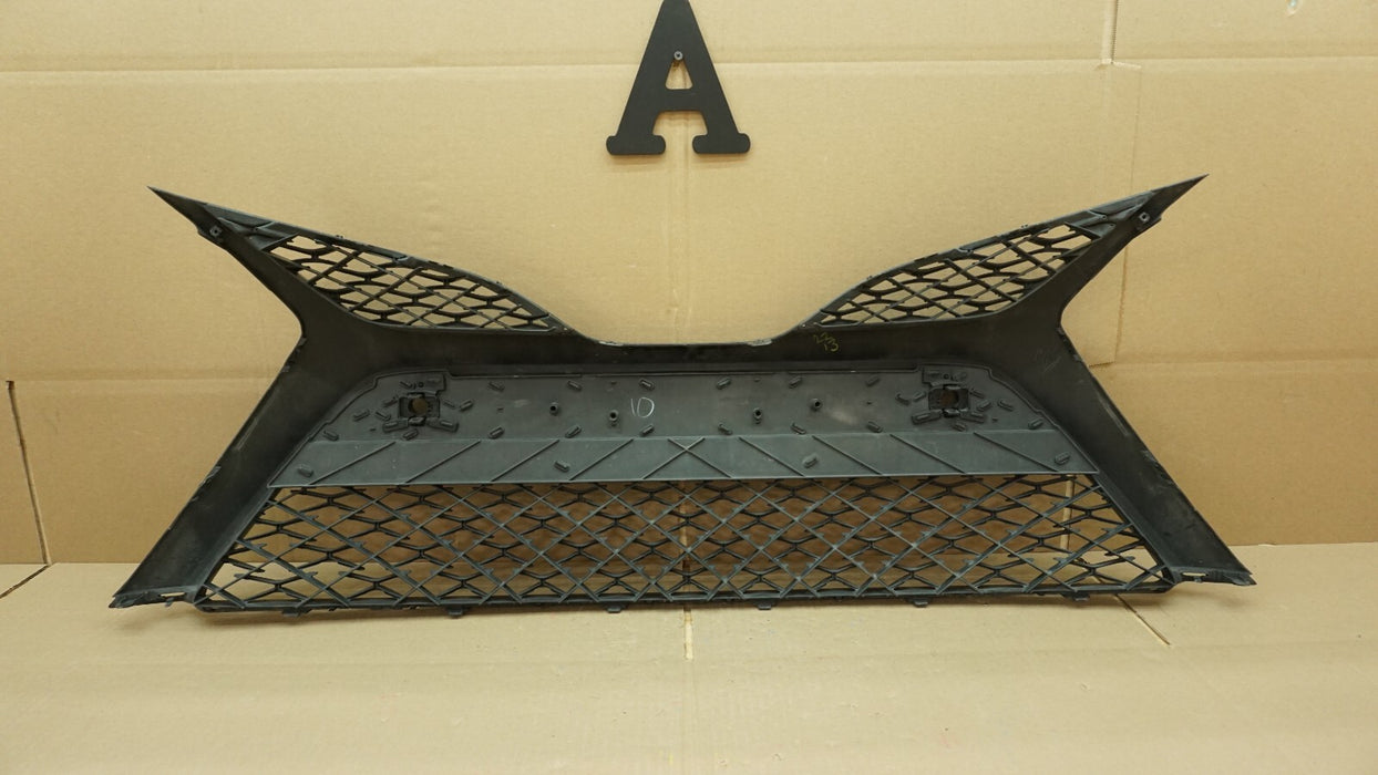 2018-2020 TOYOTA CAMRY SE XSE FRONT LOWER BUMPER GRILLE GRILL OEM 53113-06130/40