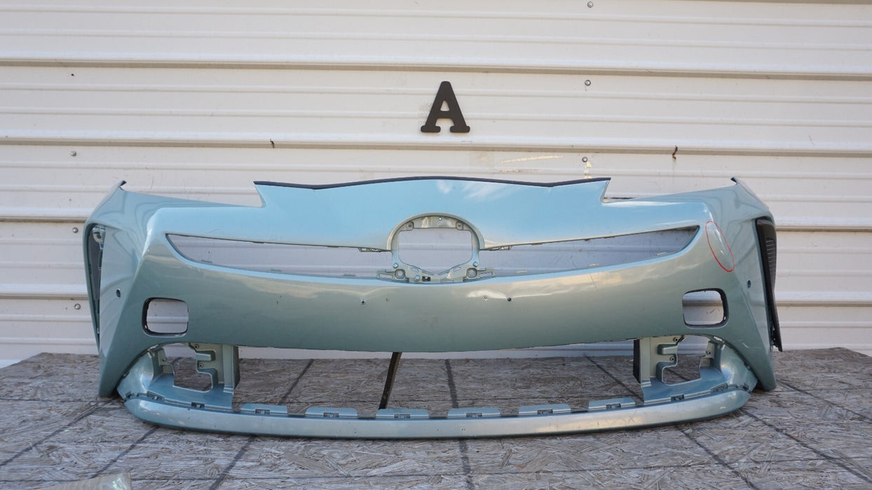 2019-2020 TOYOTA PRIUS FRONT BUMPER COVER OEM 19 20