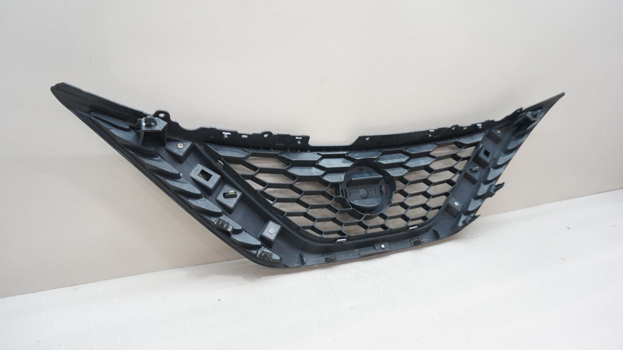 2016-2019 NISSAN SENTRA FRONT BUMPER RADIATOR GRILLE OEM