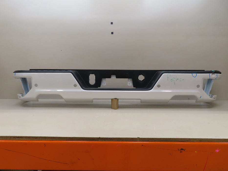 2019-2023 CHEVOLET SILVERADO/ GMC SIERRA 1500 REAR BUMPER METAL OEM