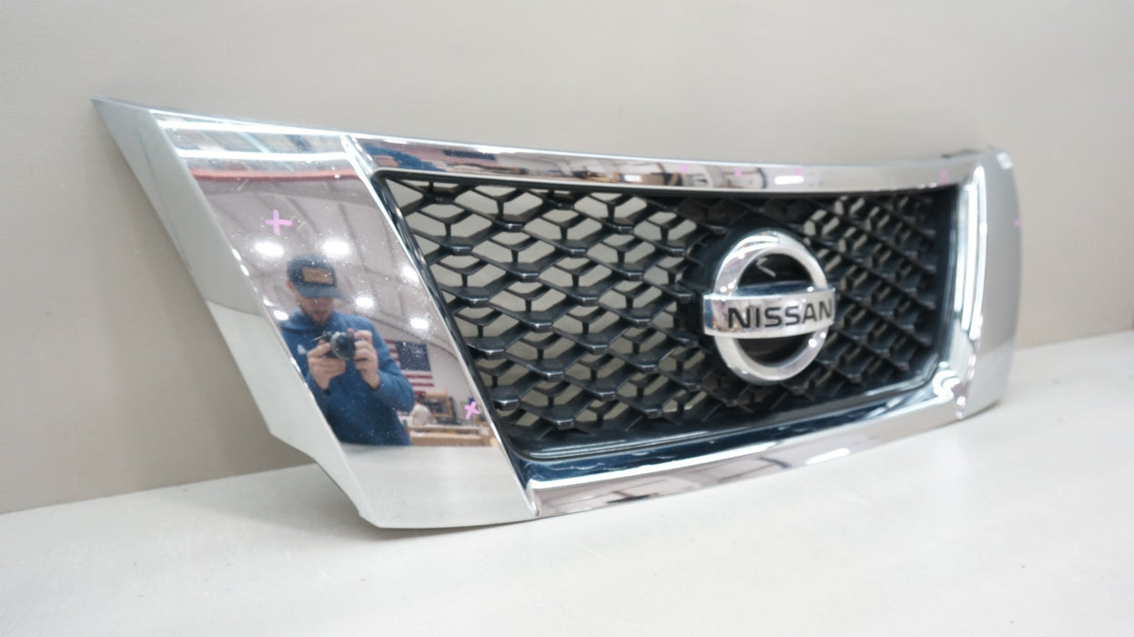 2013-2016 NISSAN PATHFINDER FRONT BUMPER RADIATOR CHROME GRILLE OEM 62310 3KN0B