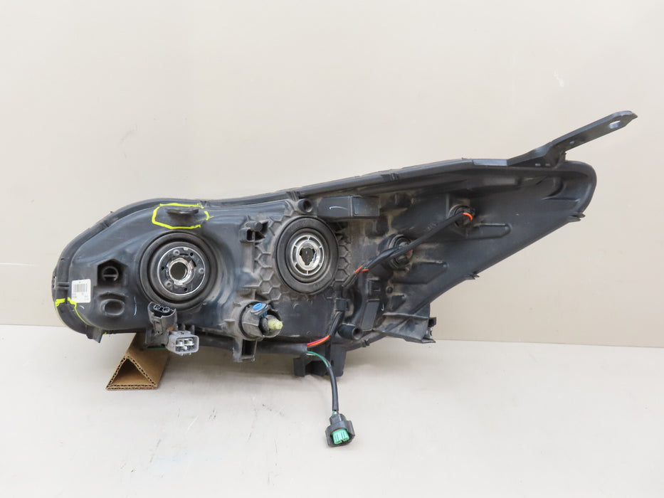 2017-2021 SUBARU CROSSTREK FRONT RIGHT PASSENGER SIDE HEADLIGHT HALOGEN OEM