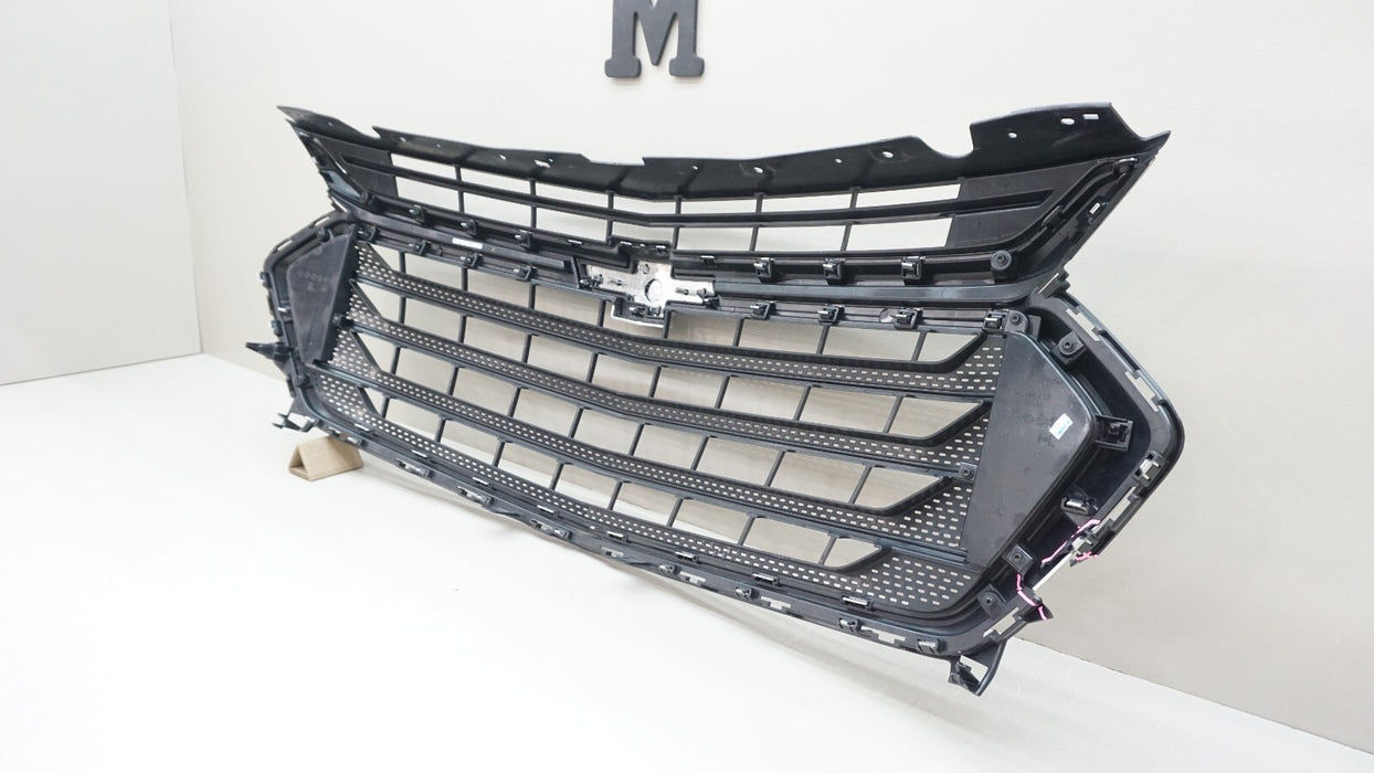 2018-2020 CHEVROLET TRAVERSE FRONT UPPER RADIATOR GRILLE GRILL OEM 23376131