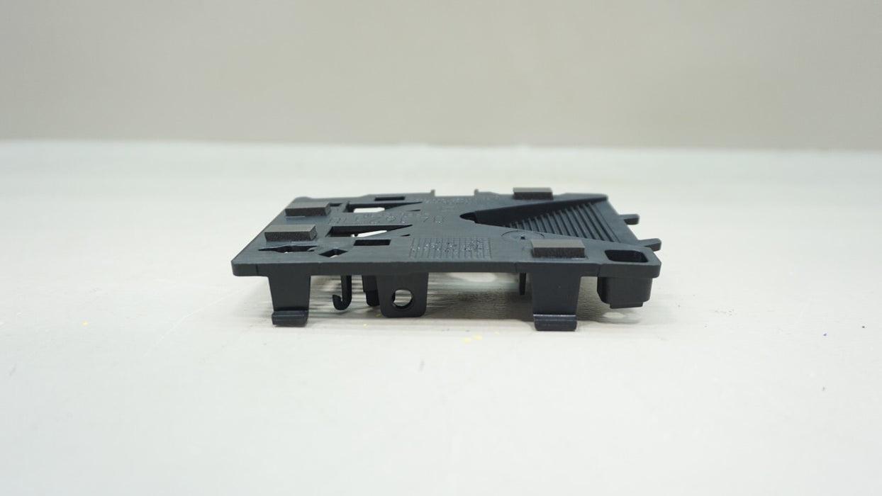 GENUINE GM CHEVROLET GMC FRONT WINDSHIELD CAMERA MOUNTING BRACKET 84362518 OEM