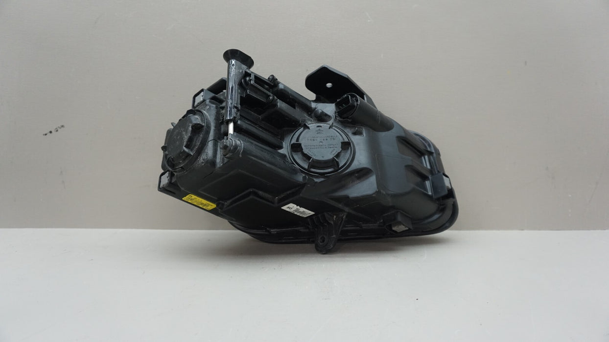 2018-2020 HYUNDAI KONA FRONT LEFT SIDE HEADLIGHT LAMP HALOGEN OEM 92101-J9XXX