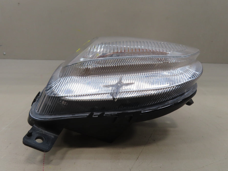 2018-2021 CHEVROLET EQUINOX FRONT RIGHT TURN SIGNAL LIGHT HALOGEN OEM 84226246