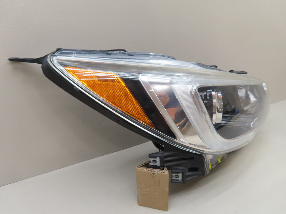 2015-2017 SUBARU OUTBACK FRONT RIGHT PASSENGER SIDE HEADLIGHT HALOGEN OEM