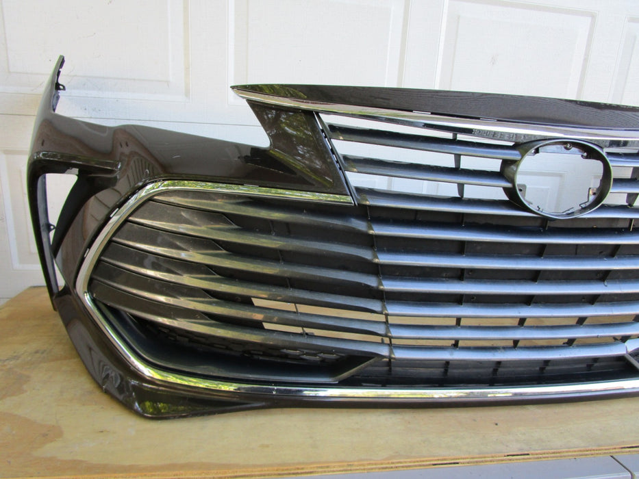 2019 19 TOYOTA AVALON FRONT BUMPER COVER OEM