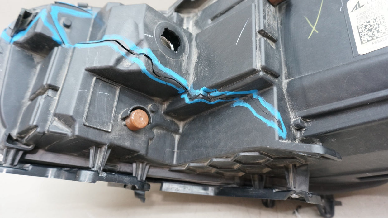 2021-2023 CHRYSLER PACIFICA FRONT RIGHT PASSENEGER SIDE LED HEADLIGHT OEM