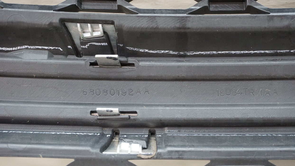 2011-2018 DODGE JOURNEY FRONT CENTER RADIATOR GRILLE OEM 68080192AA