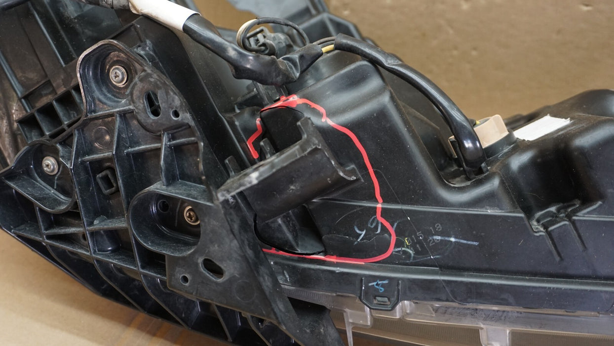 2016-2018 NISSAN ALTIMA FRONT LEFT DRIVER SIDE HEADLIGHT HALOGEN HEADLAMP OEM