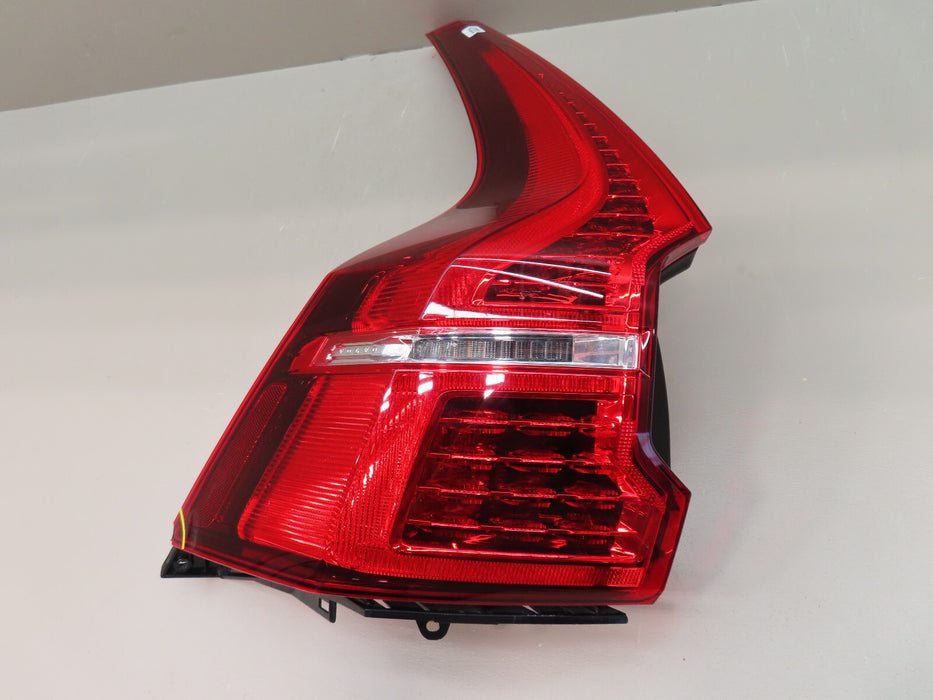 2018-2022 VOLVO XC60 REAR LEFT DRIVER SIDE TAIL LIGHT OEM 31655358