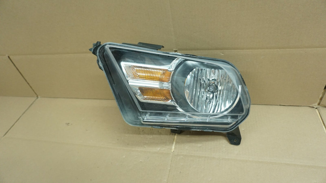 2010-2014 FORD MUSTANG GT LEFT DRIVER SIDE HEADLIGHT HALOGEN LAMP LENS OEM
