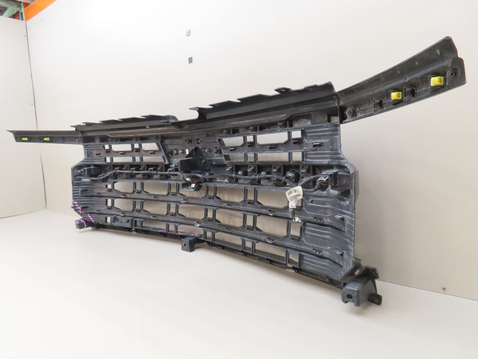 2022 2023 CHEVROLET SILVERADO 1500 FRONT RADIATOR GRILL GRILLE W/CAMERA OEM