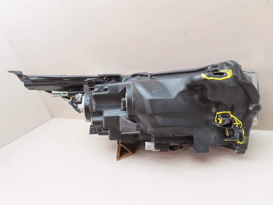 2017-2018 TOYOTA HIGHLANDER FRONT LEFT DRIVER SIDE HEADLIGHT LAMP HALOGEN OEM