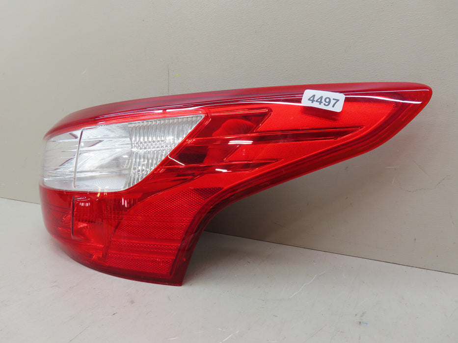 2012-2014 FORD FOCUS  REAR RIGHT TAIL LIGHT OUTER OEM EM51-13404-EA