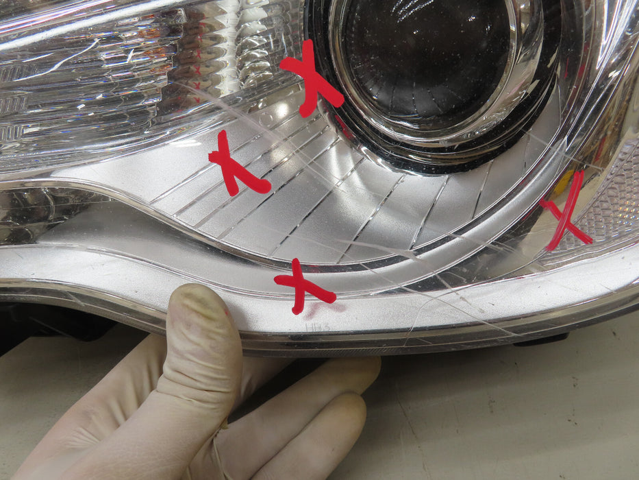 2017-2023 CHRYSLER 300 FRONT LEFT DRIVER HEADLIGHT HALOGEN OEM 68269811AA