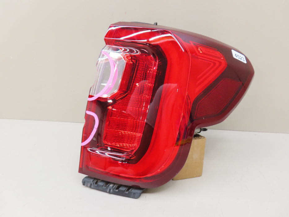 2020-2023 GMC ACADIA REAR RIGHT PASSENGER SIDE TAIL LIGHT OUTER OEM