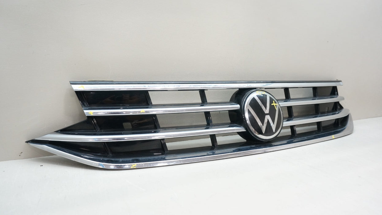 2022-2024 VOLKSWAGEN TIGUAN FRONT BUMPER RADIATOR GRILLE OEM