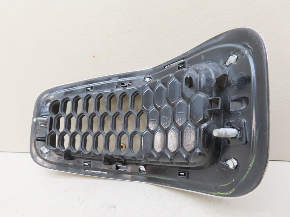 2014-2018 JEEP CHEROKEE FRONT RADIATOR GRILL GRILLE INSERT #7 OEM