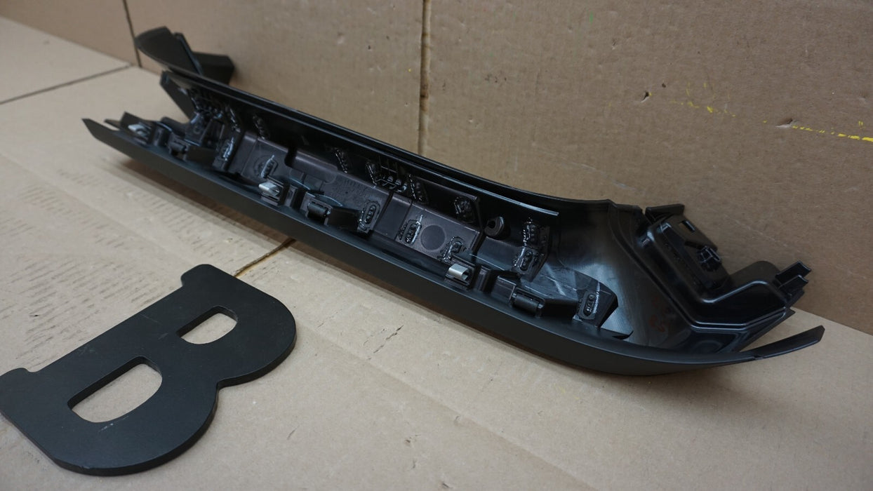 2015+ BENTLEY BENTAYGA REAR HATCH HANDLE MOLDING TRIM 36A.867.608D OEM