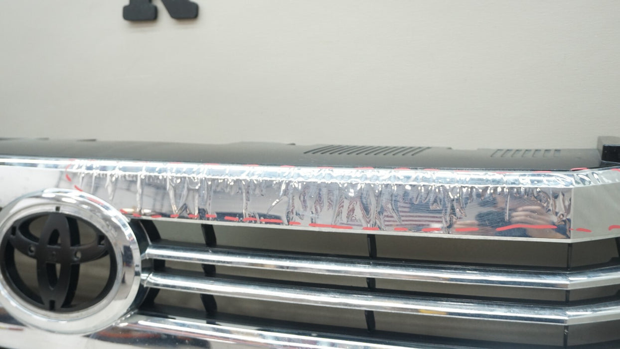 2014-2017 TOYOTA TUNDRA FRONT CENTER RADIATOR GRILLE OEM 531110C0210